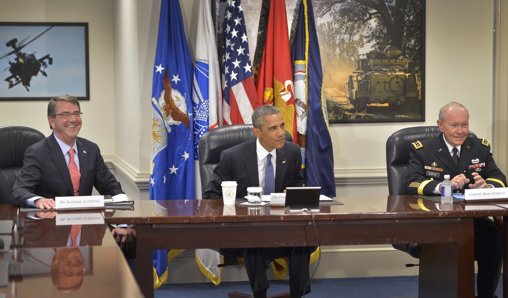 POTUS and SecDef meet at Pentagon