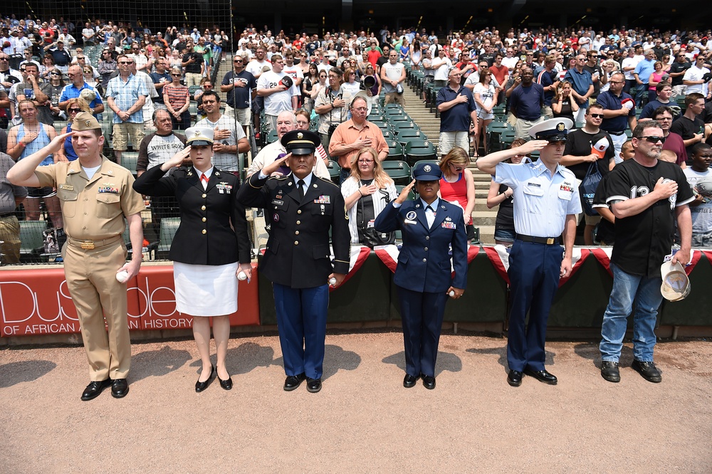 Service members receive honor at White Sox Independence Day game