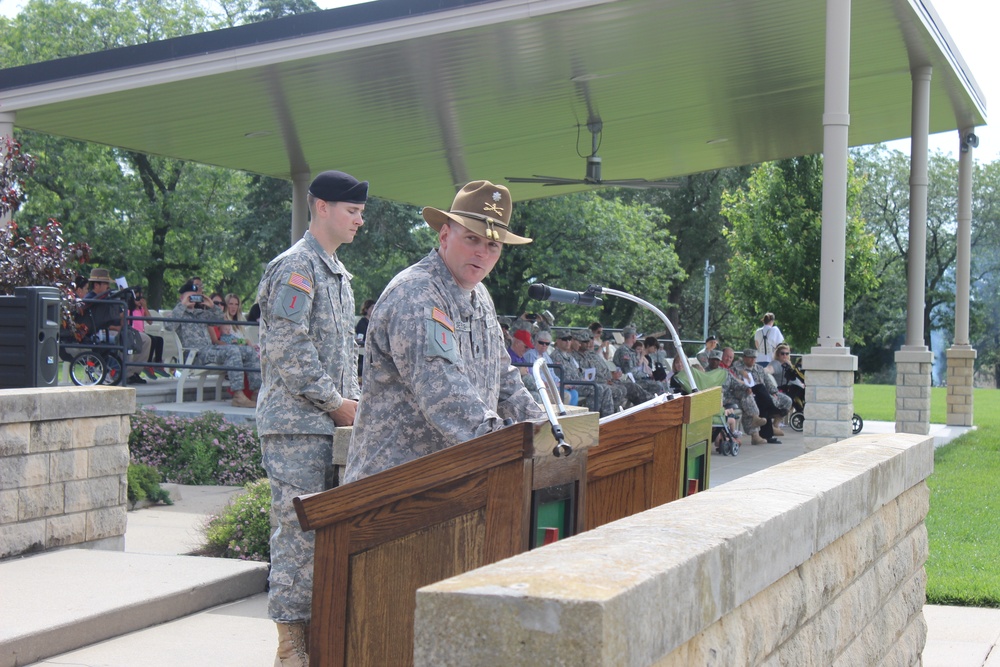 ‘Pale Riders’ case colors, 'Quarterhorse' squadron reestablished at Fort Riley