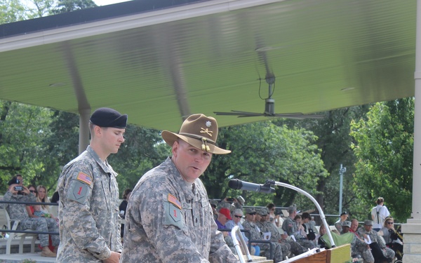 ‘Pale Riders’ case colors, 'Quarterhorse' squadron reestablished at Fort Riley