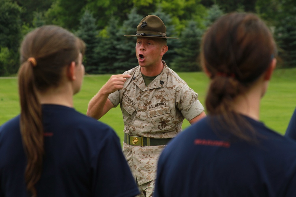 Future female Marines tackle Marine Corps lifestyle