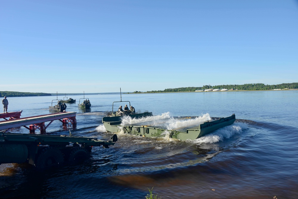 Michigan National Guard’s 1437th Multi-Role Bridge Company conducts rafting operation