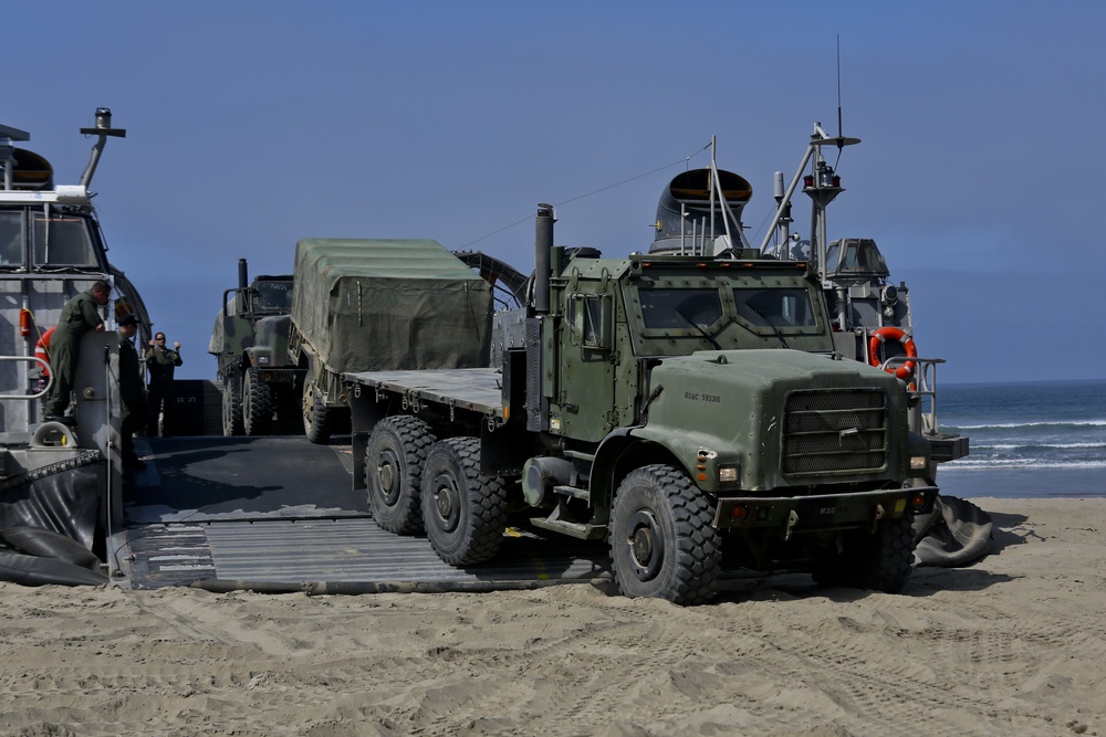 Combat Logistics Battalion 11 Loading Exercise