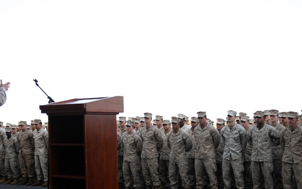 Task Force 51 Commander visits USS Iwo Jima in Jordan