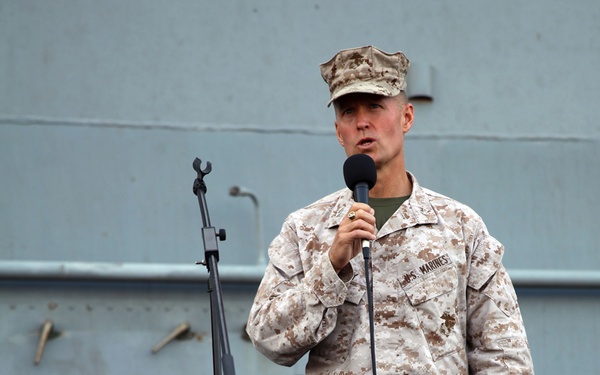 Task Force 51 Commander visits USS Iwo Jima in Jordan