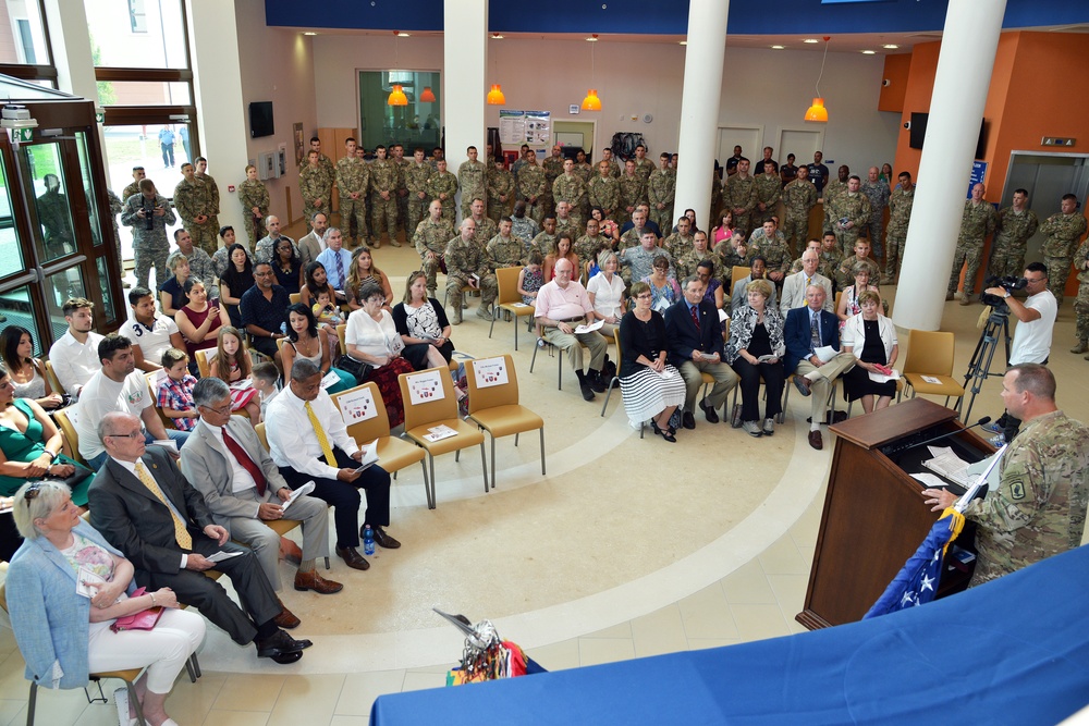 Building Dedication Judd-Metcalfe Fitness Center e Bernstein Pool Dedication