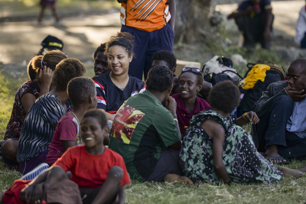 USNS Mercy rugby team practices with Rabaul Redskins during Pacific Partnership 2015