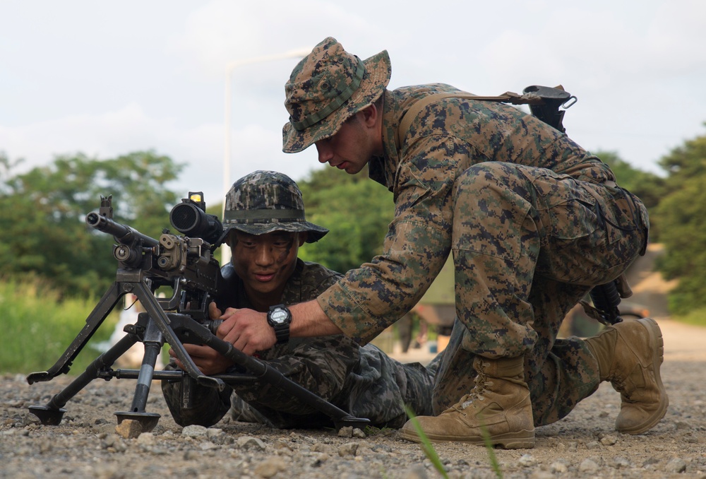 U.S., Korean Marines share valuable training at Peninsula Express 15