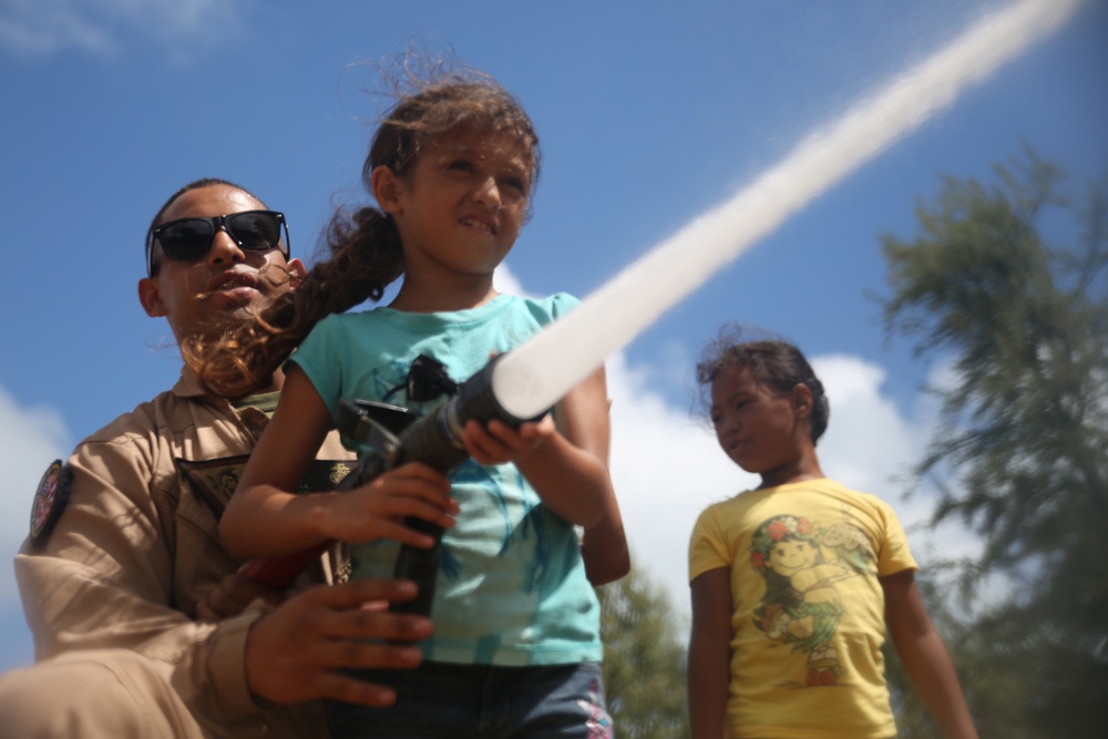 Cooling down with Aircraft Rescue and Firefighting Marines