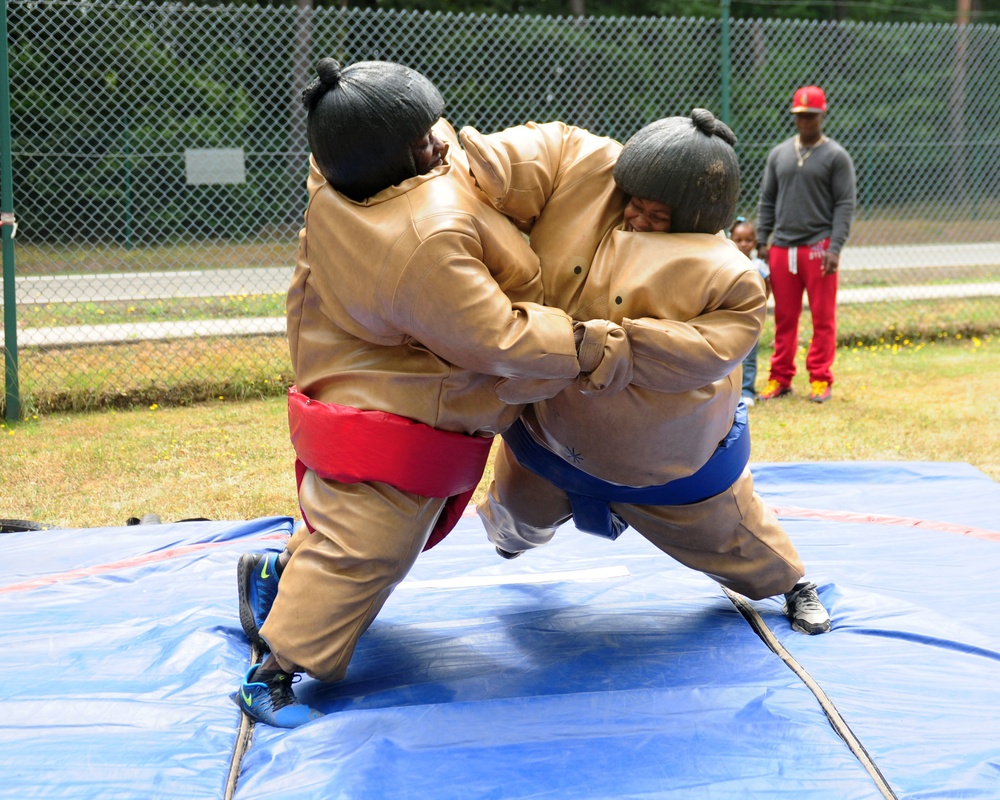 21st STB Soldiers, families cut loose at annual organizational day