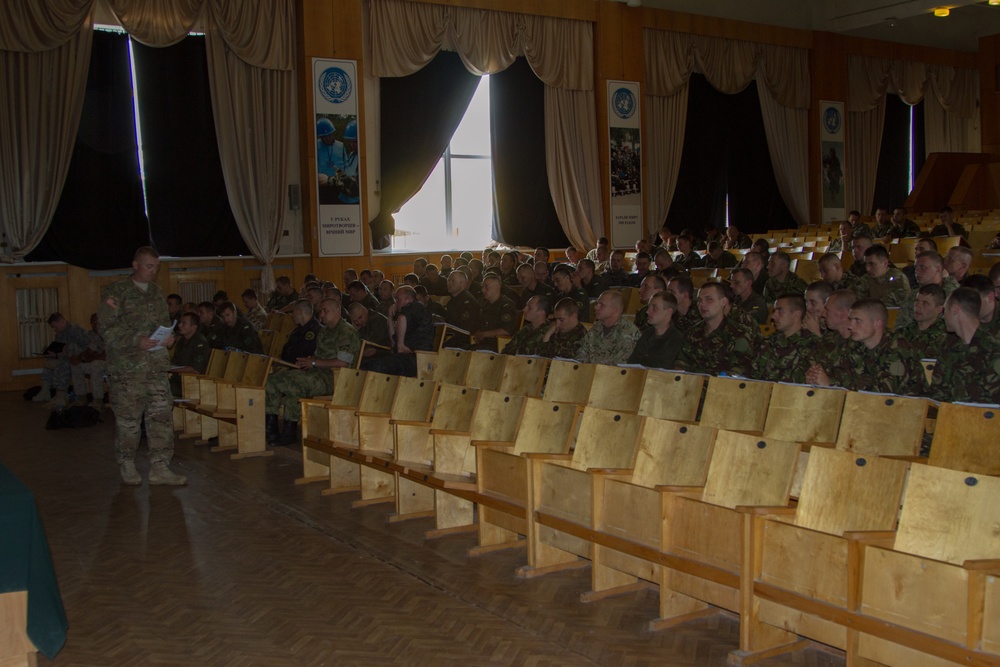 Ukrainian soldiers take part in Law of Armed Conflict training