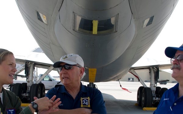 Mason Lodges of Washington recognize Fairchild Airman