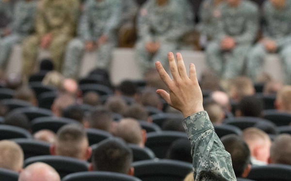 Dailey calms fears over troop cuts