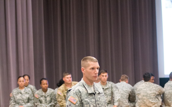 Dailey calms fears over troop cuts
