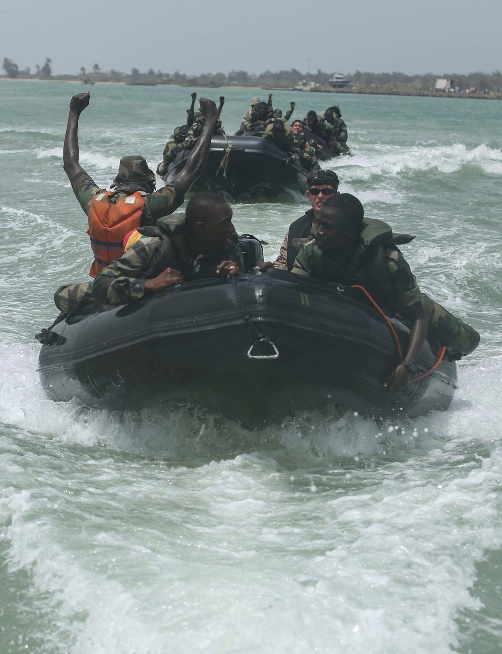 US service members build small-boat skills with Senegalese