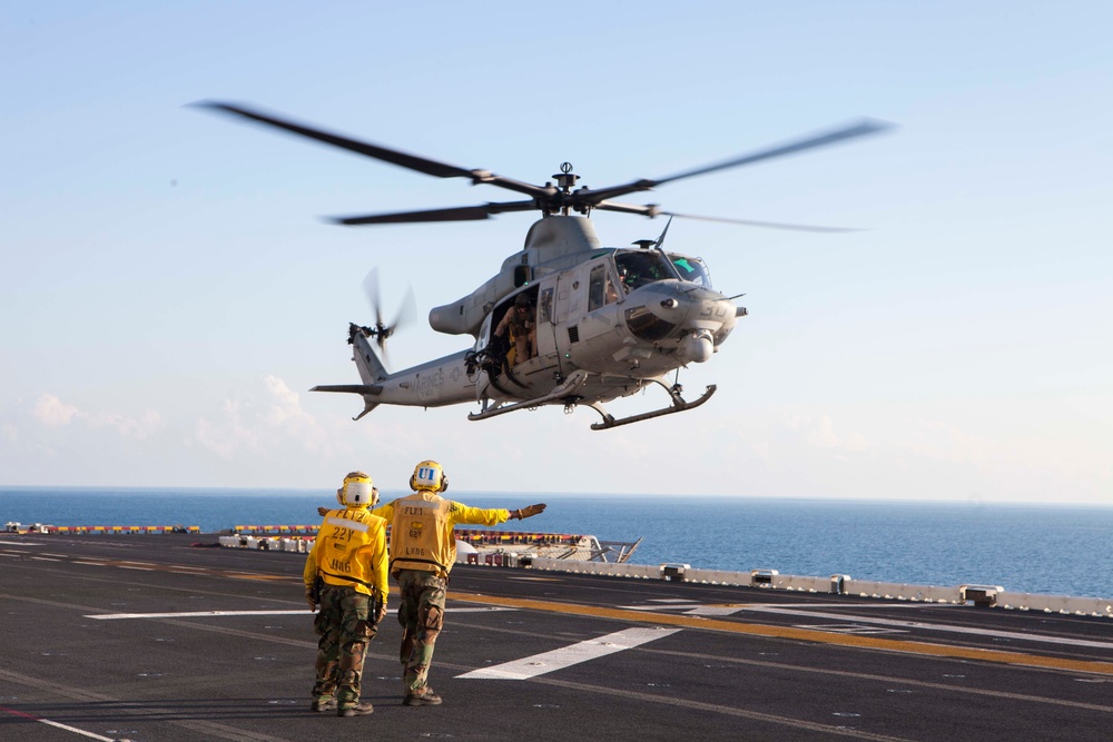 31st MEU Supports an Amphibious Assault during Talisman Sabre 15