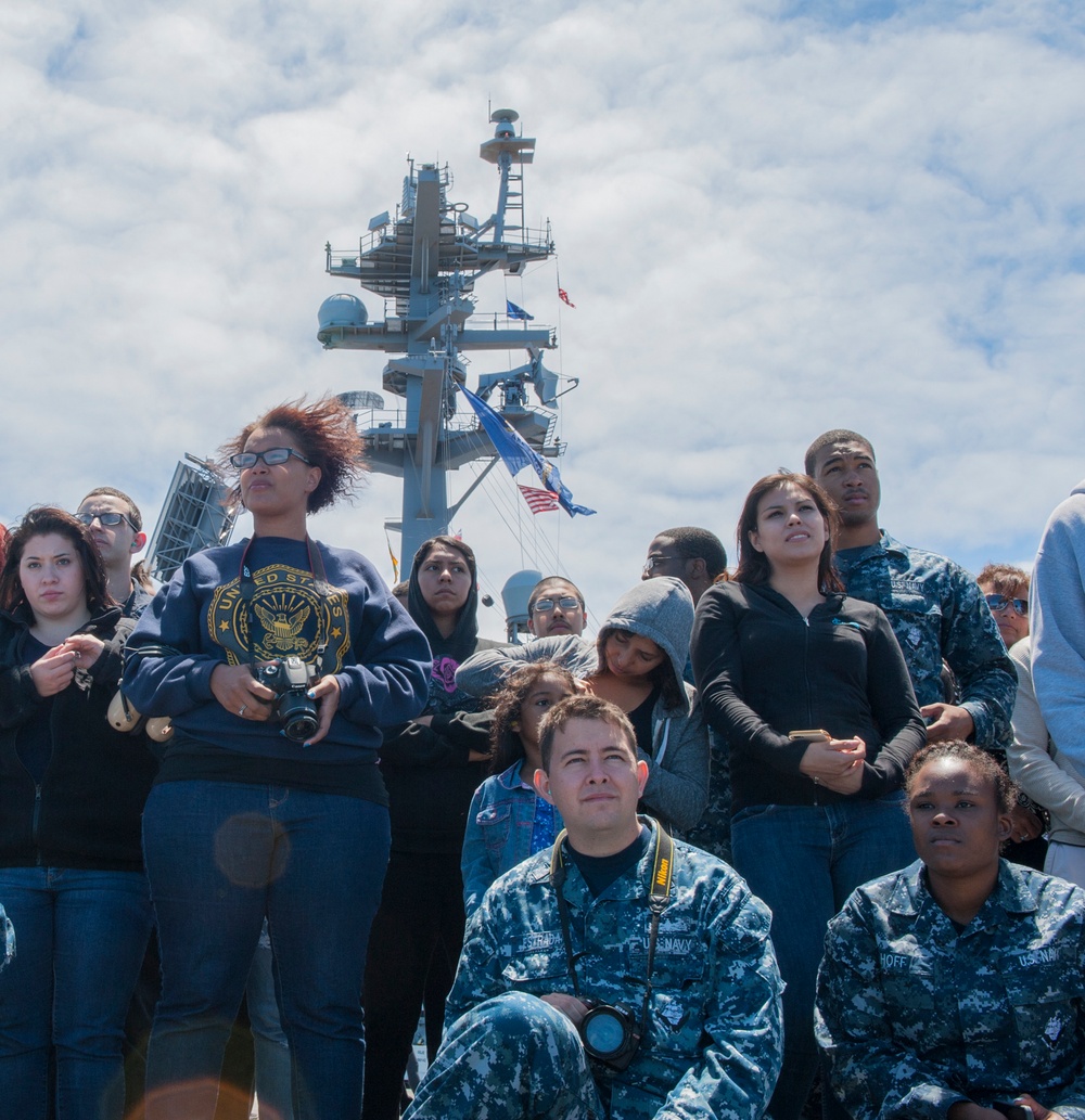 USS Carl Vinson air power demonstration
