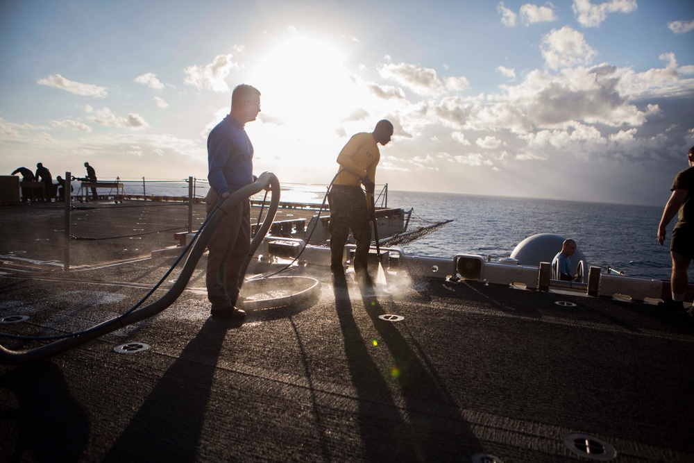 Fourth of July celebration aboard the USS Bonhomme Richard