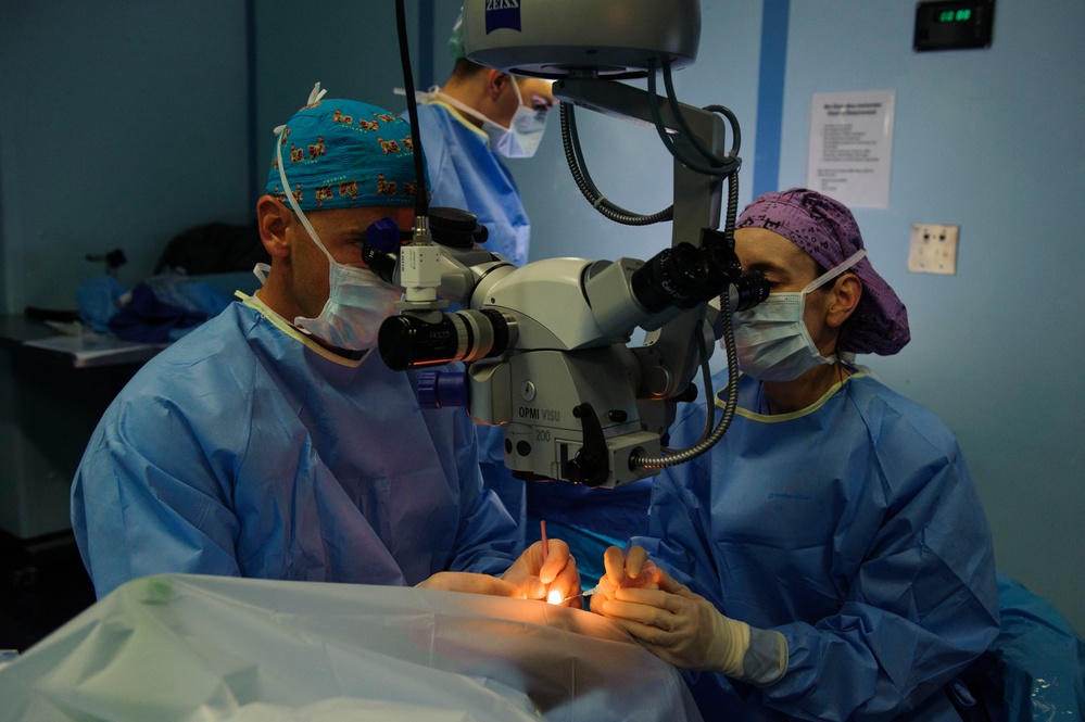 The Military Sealift Command hospital ship USNS Mercy (T-AH 19) participates in Pacific Partnership 2015