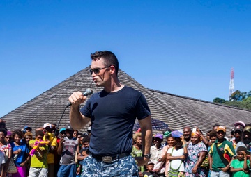 Pacific Fleet Band plays at Papua New Guinea market