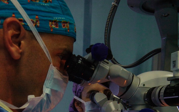 The Military Sealift Command hospital ship USNS Mercy (T-AH 19) participates in Pacific Partnership 2015