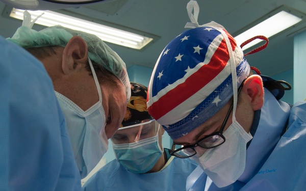 The Military Sealift Command hospital ship USNS Mercy (T-AH 19) participates in Pacific Partnership 2015