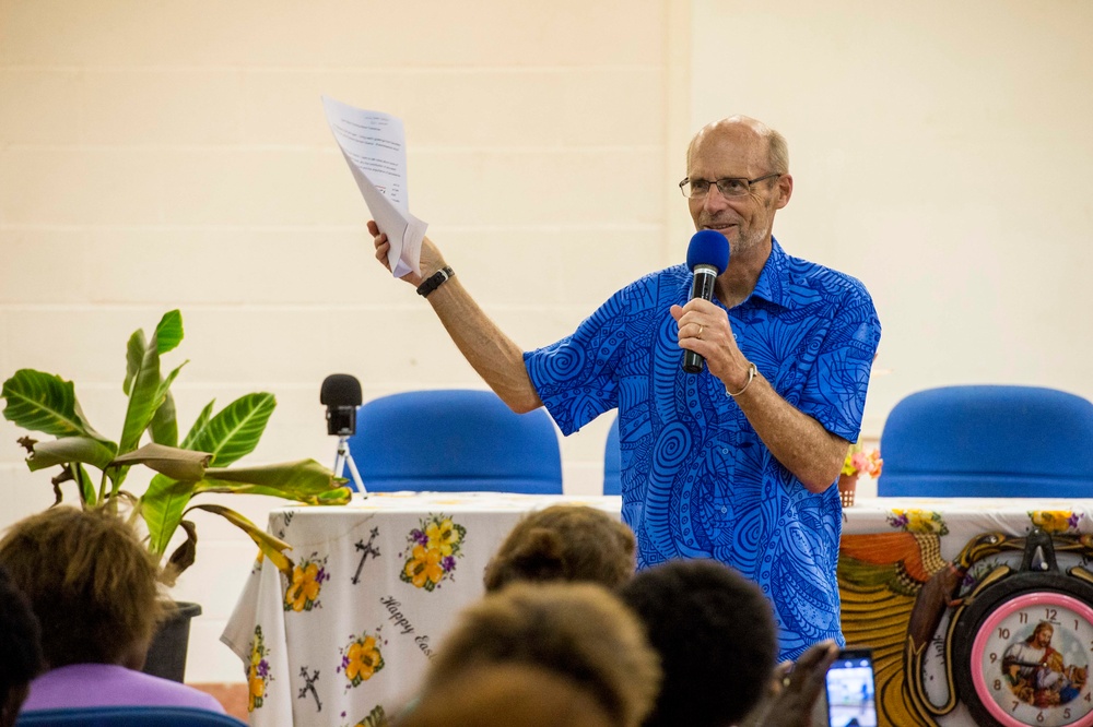 USNS Mercy participates in a women's leadership symposium in Rabaul, Papua New Guinea During Pacific Partnership 2015