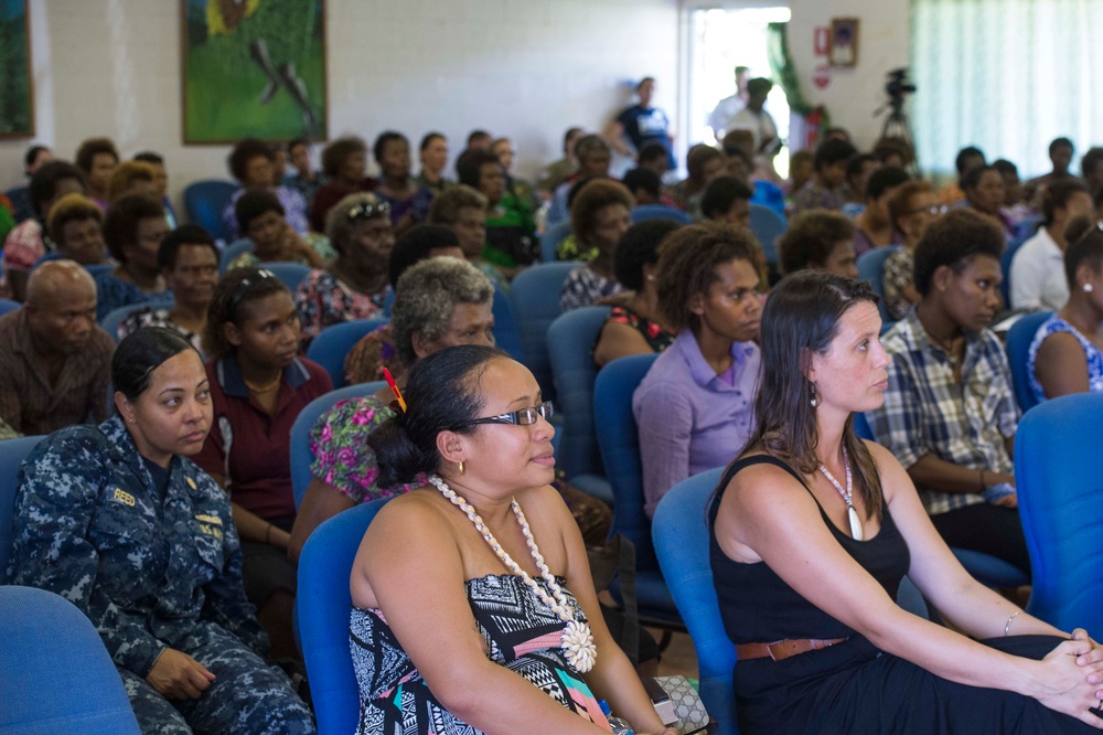 USNS Mercy participates in a women's leadership symposium in Rabaul, Papua New Guinea During Pacific Partnership 2015