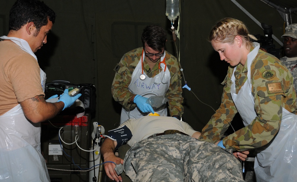 Australian, US forces apply first aid to Talisman Sabre 15