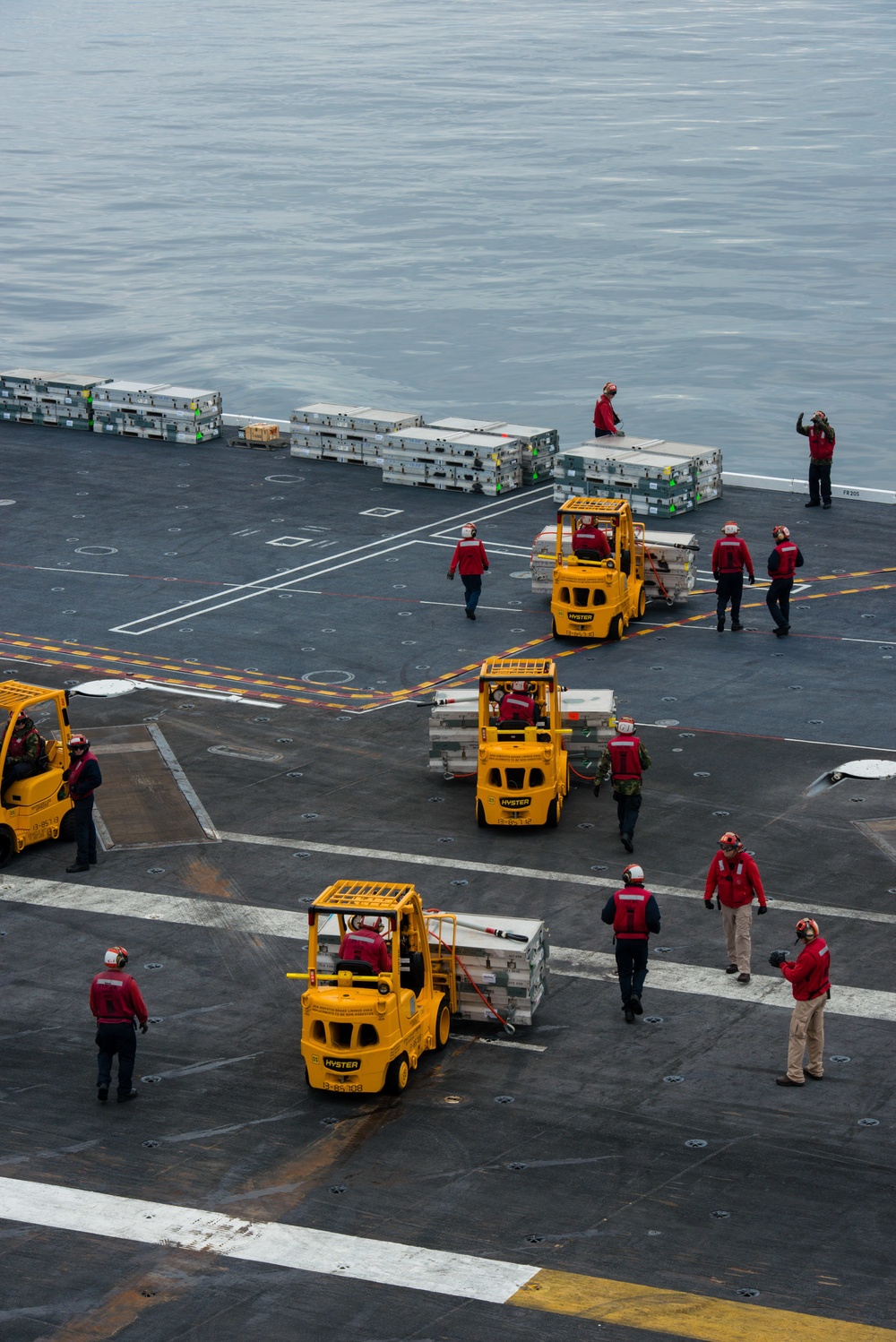 Vertical replenishment aboard USS John C. Stennis