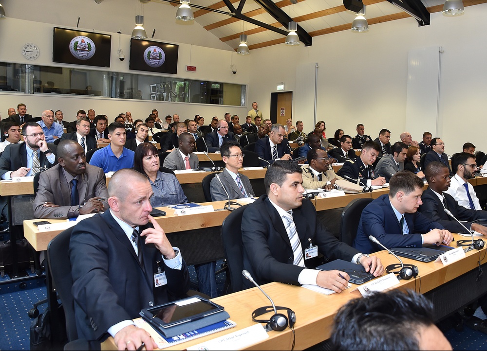 Counterterrorism course stresses ‘global team against a global threat’