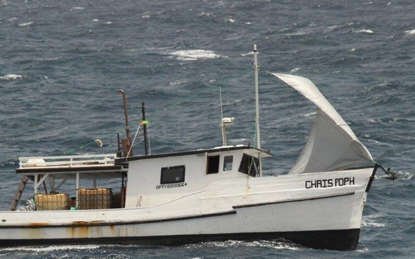 Coast Guard Cutter Dauntless apprehends five smugglers, seizes $3.2 million cocaine shipment in the Caribbean Sea