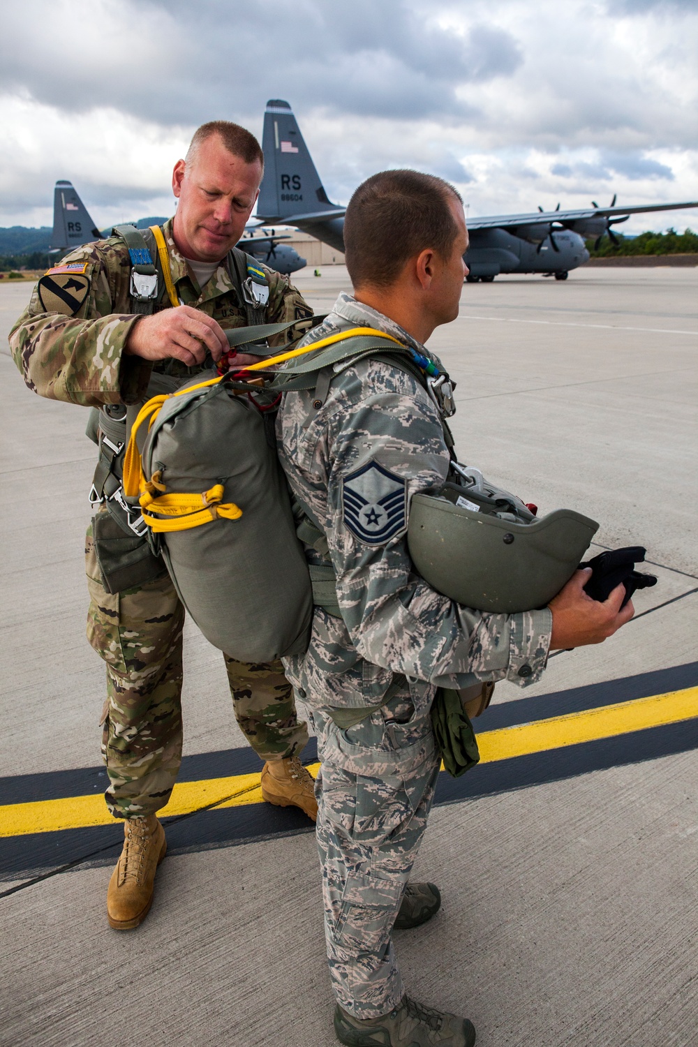 435th CRG's International Jump Week