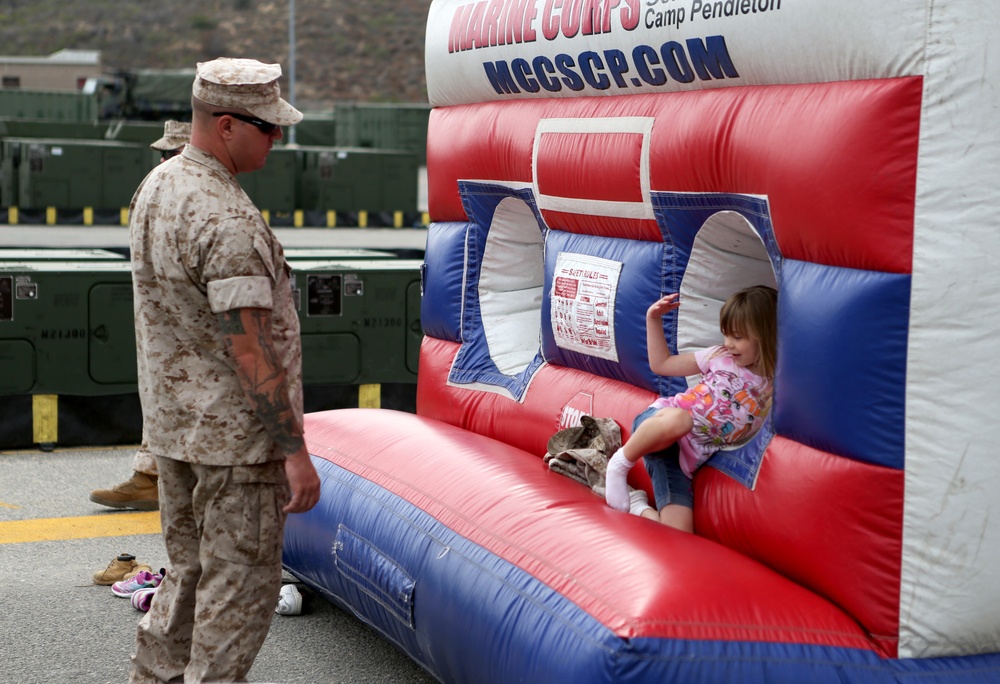 7Th ESB hosts family day for Marines and their kids
