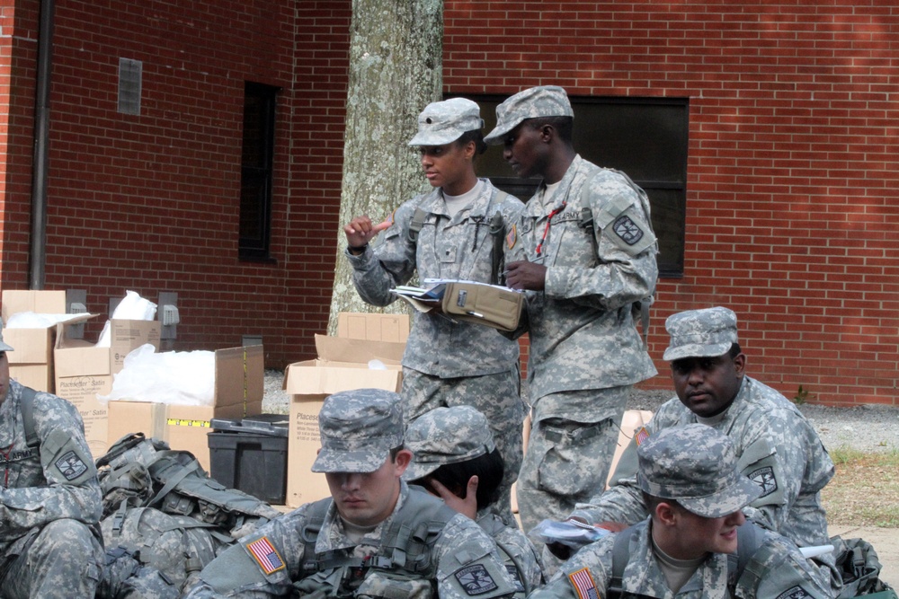Future leaders learn how to conduct pre-combat checks