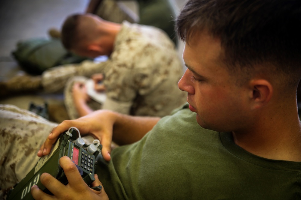 1/8 Marines hone skills during radio operator course