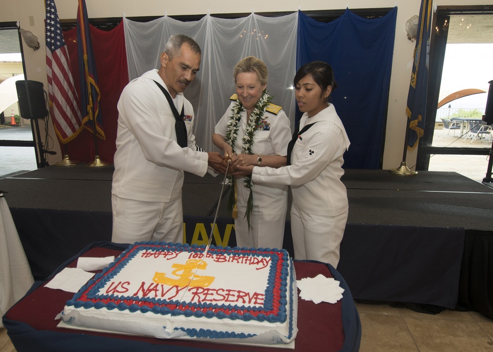 Vice Adm. Braun visits Guam