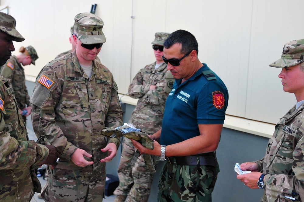 US and Bulgarian Military Police Soldiers train combat life saving procedures