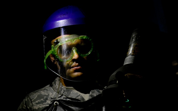 NDI Airmen find flaws, keep it together