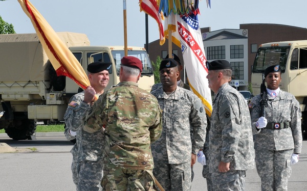 Sharpsten takes command of ‘Sustainers’