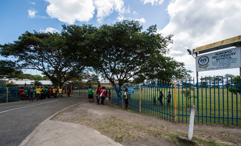 Sailors from the USNS Mercy visit Kopopo Primary School during Pacific Partnership