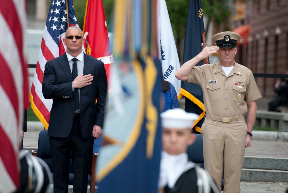 Chef Robert Irvine recognized as Honorary Chief Petty Officer