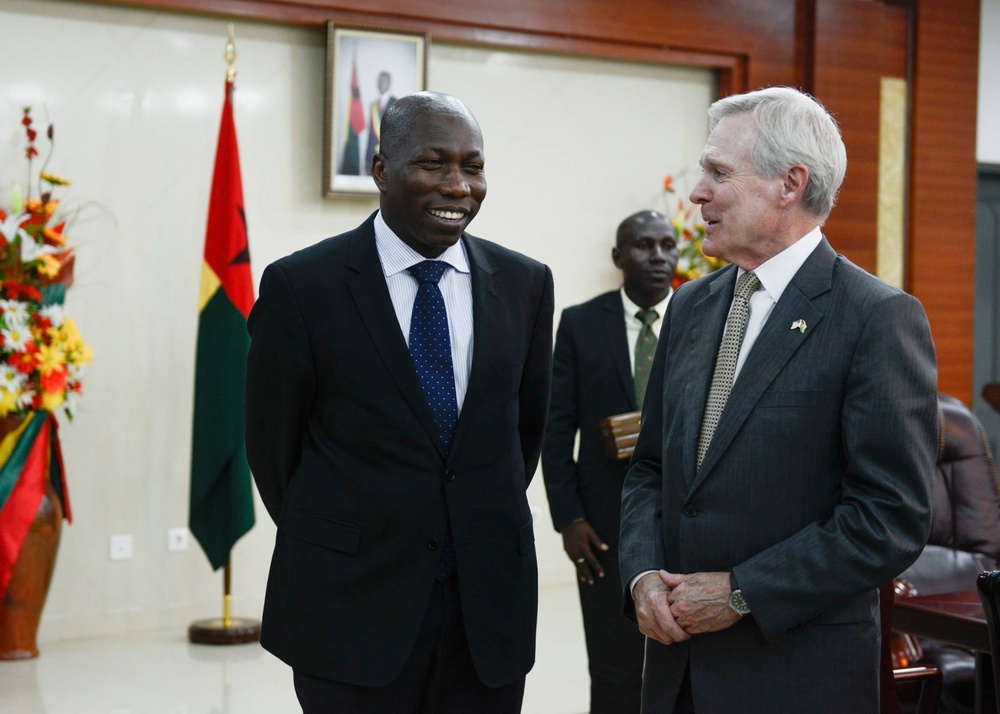 Secretary of the Navy visits Guinea-Bissau