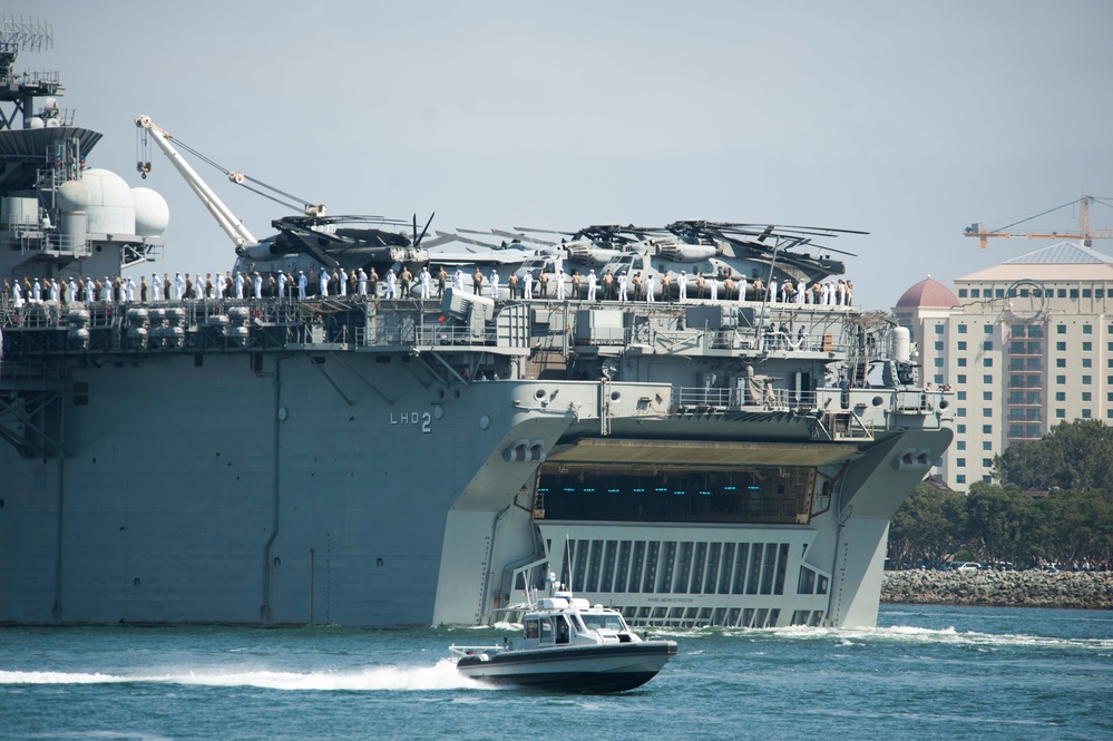 USS Essex departs San Diego