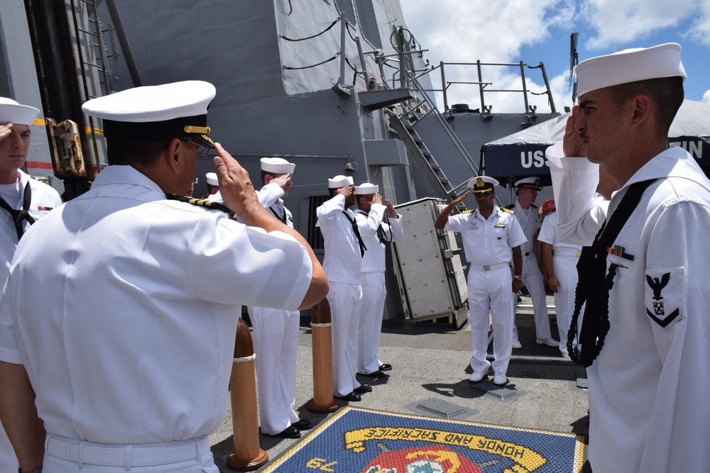 USS Oscar Austin in Port Louis