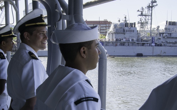 USS Chosin arrives in Portland, Ore