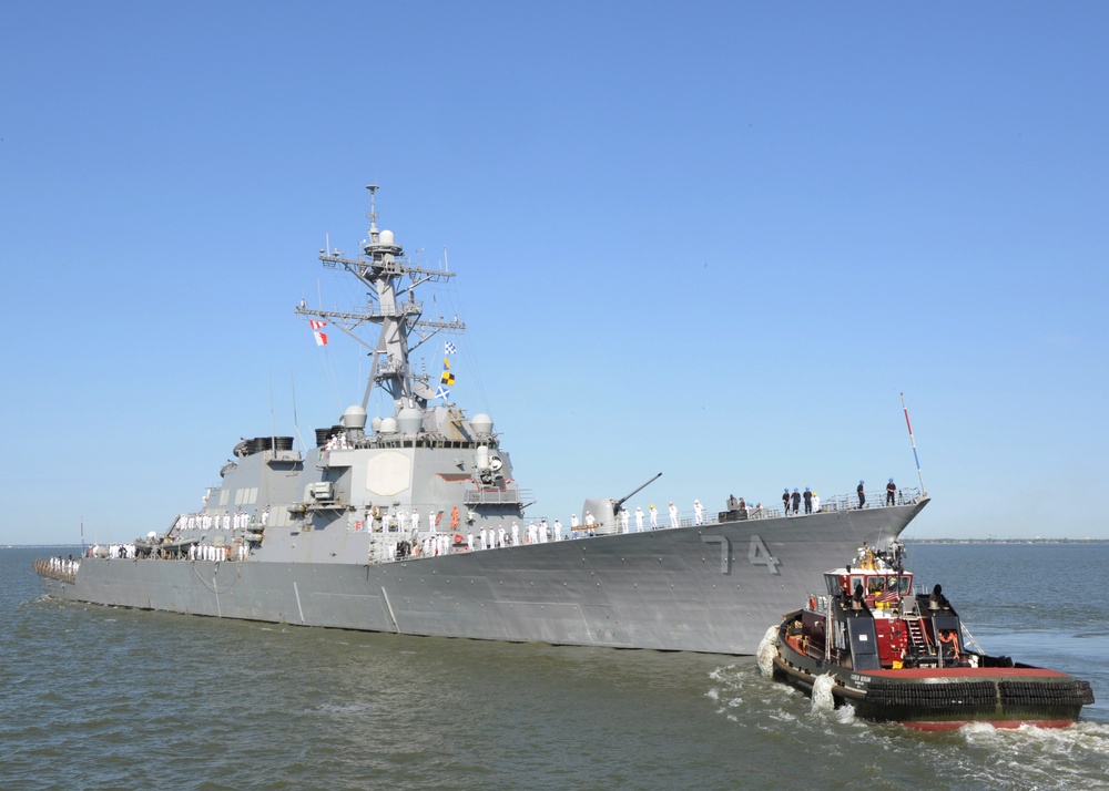 USS McFaul departs Naval Station Norfolk