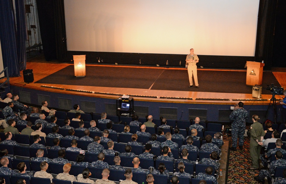 CNO all-hands call at Naval Air Station Oceana