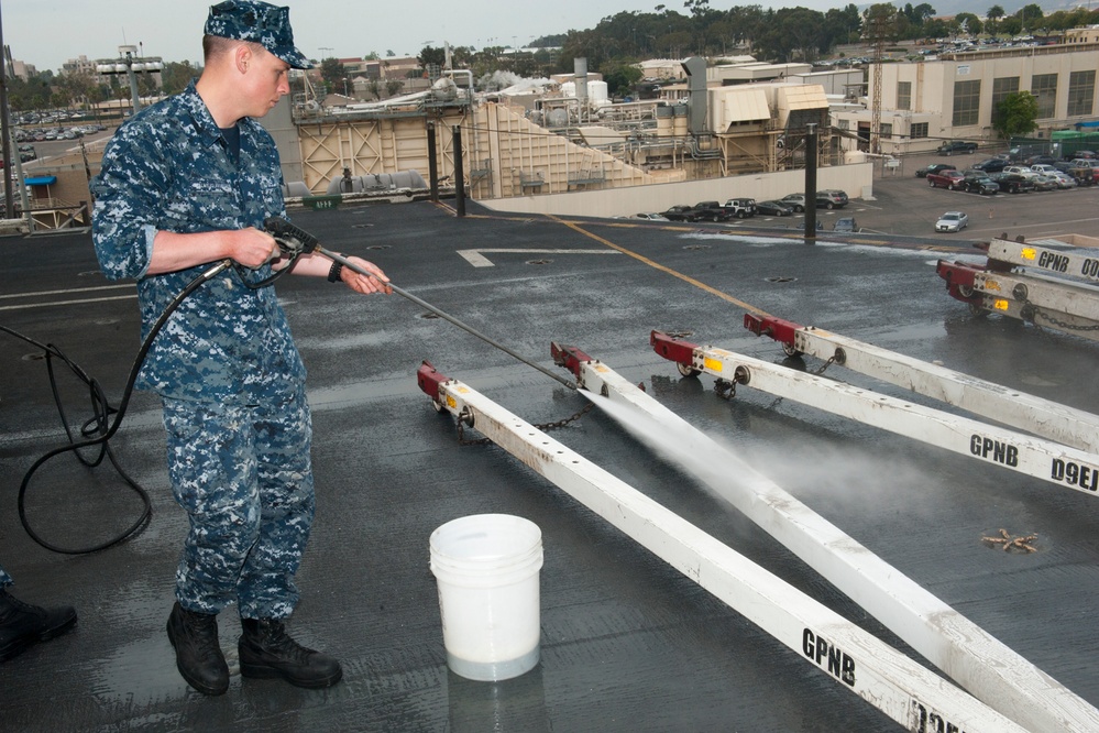 USS Carl Vinson action
