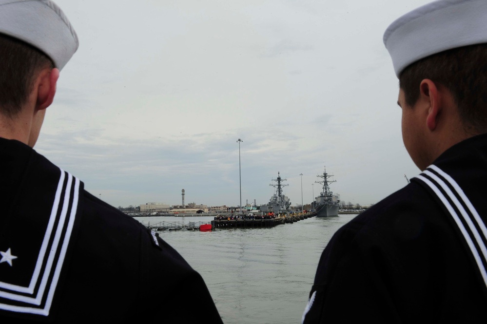 USS  Winston S. Churchill departs